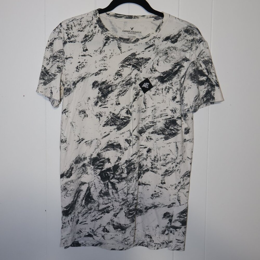 💛 2 for‎ $15 💛 American Eagle Abstract Print T-Shirt – White/Grey (Men’s XS)